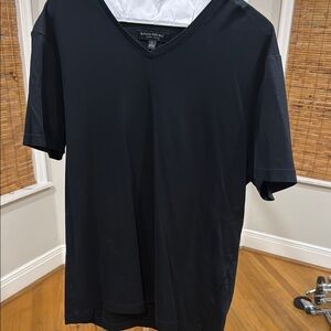 Banana Republic Men's Black V-Neck Tee